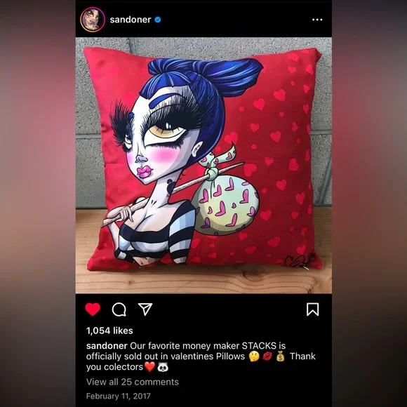 Sand Oner 2017 Special Edition Stacks Valentines Day print Pillow